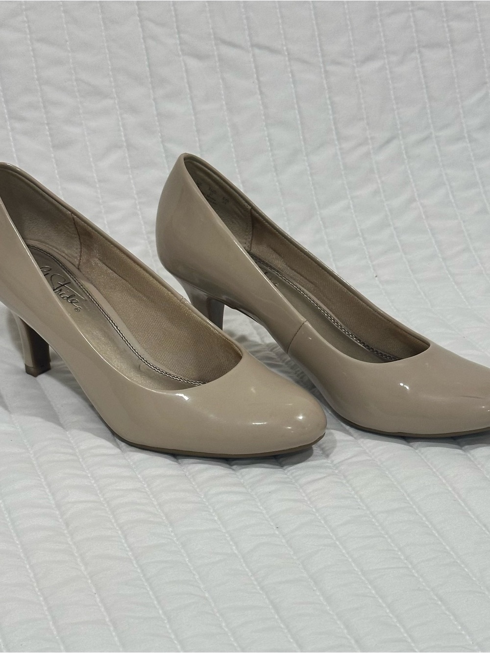 Life Stride women’s nude pump size 7